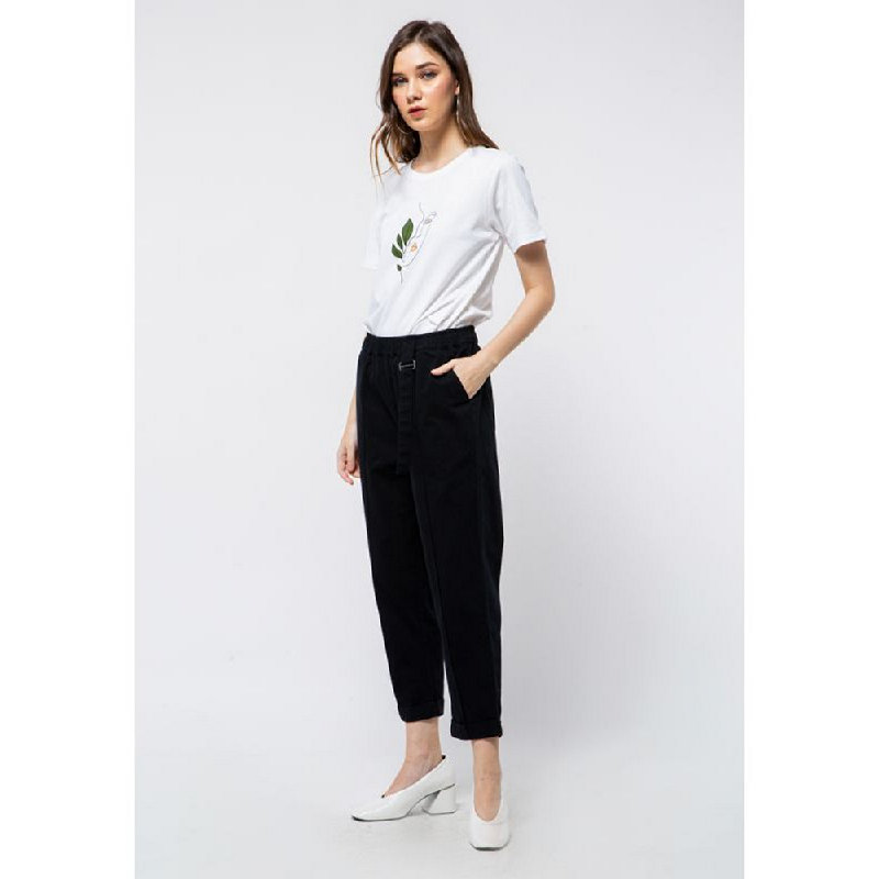 trousers with buckle belt