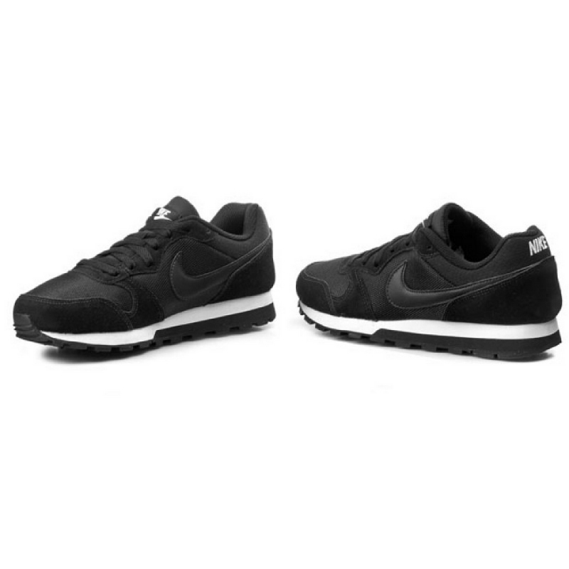 nike md runner trainers womens