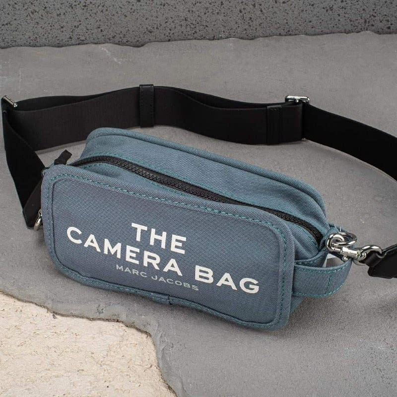 marc jacobs blue camera bag