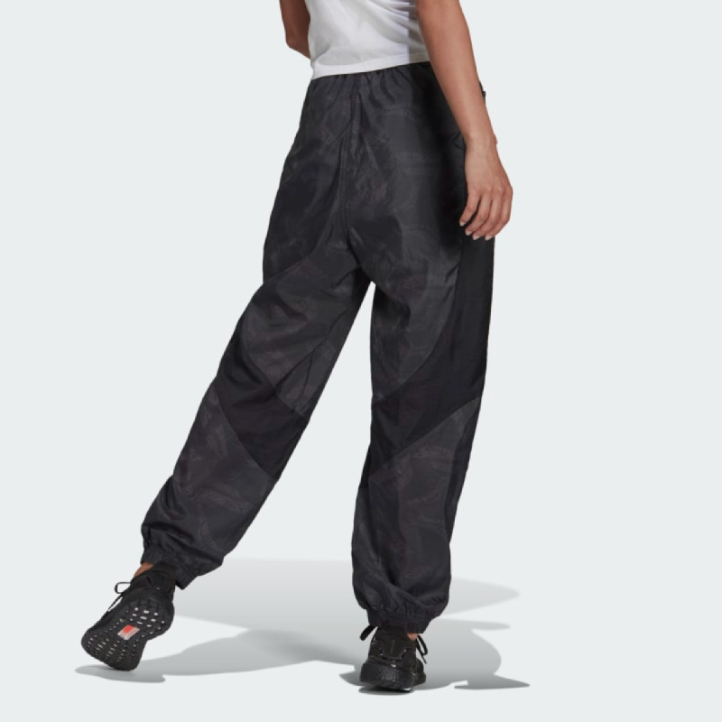 lightweight adidas pants