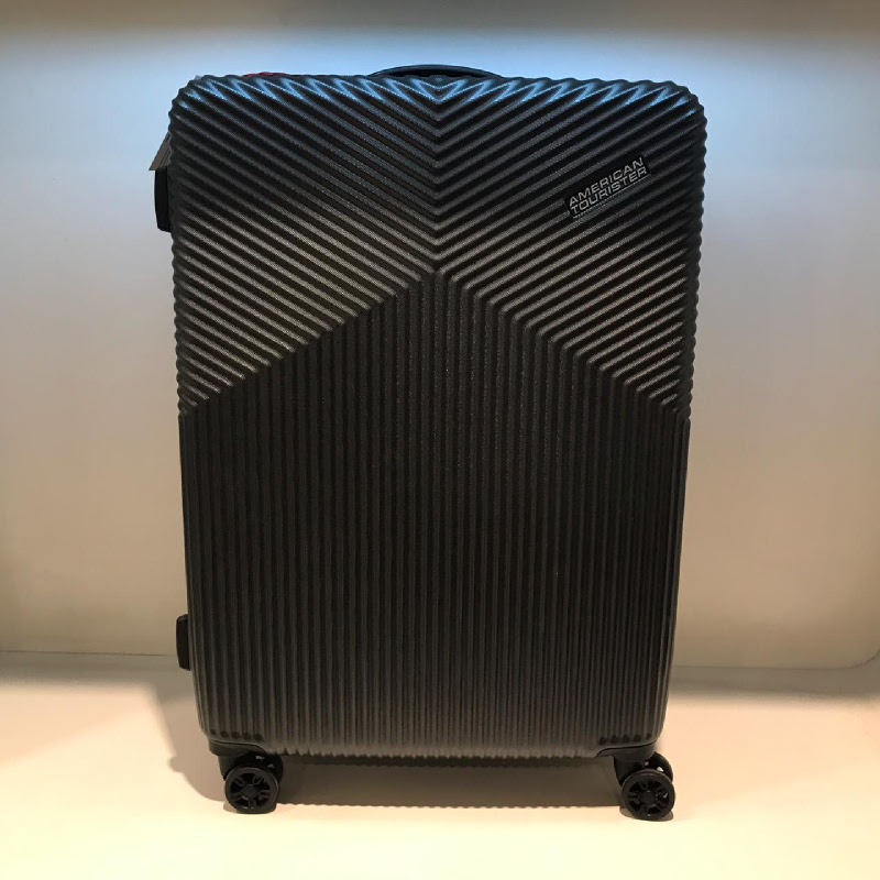 American tourister store armada spinner