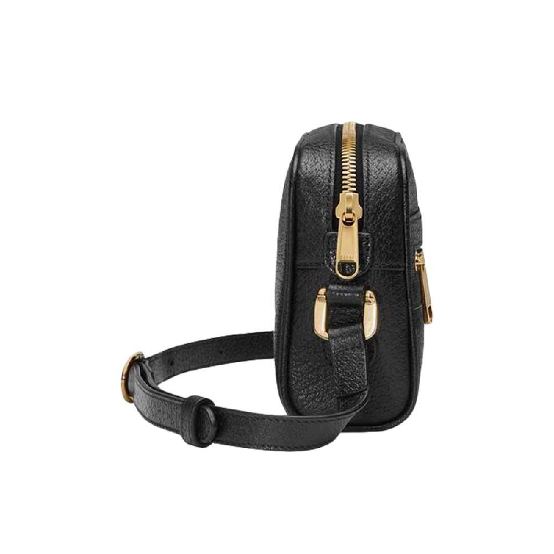 gucci shoulder pouch